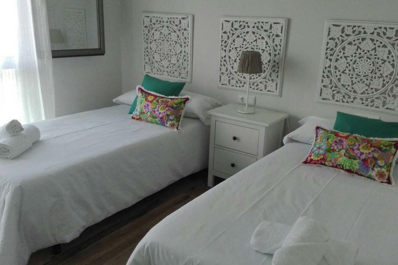 Casa A Pie De Playa Areabrava - En Cangas - -galicia- Espana *